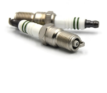 Q6RTIP-13 Asli Iridium Platinum Spark Plug Ganti FAW MAZDA Mobil NGK BP6EFS Bosch H6DC Autolite 103 Champion S10YCC