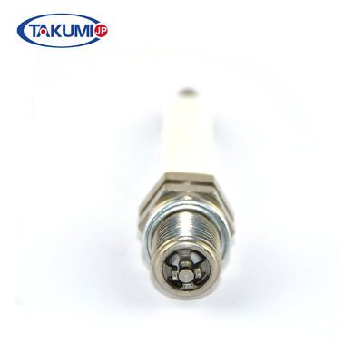 Mesin Spark Plug 4 Ground Electrode Resistor Ganti untuk RB76N