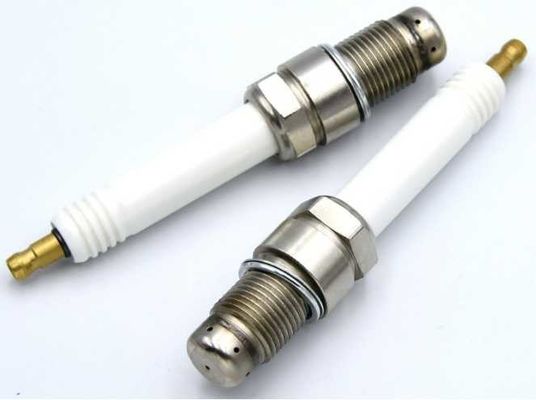 X52404500056 Pencocokan Busi Untuk Mesin Gas MTU 16V4000L61
